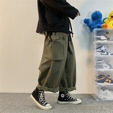 军绿色