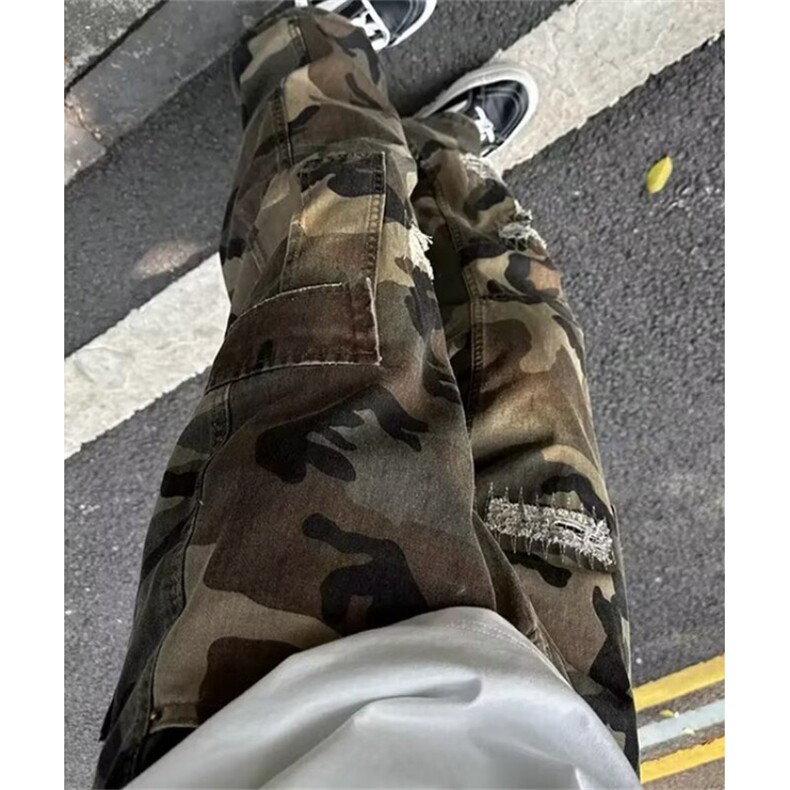 复古破洞刺绣迷彩工装裤男潮牌痞帅炸街直筒长裤 KC8308图片