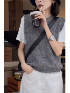 设计感小众内搭打底马甲针织衫女士秋季款显瘦潮叠穿背心羊毛上衣图片