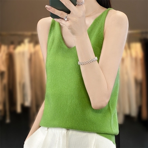 薄款V领精纺羊毛针织吊带女2024夏季新款纯色无袖背心内搭打底衫图片