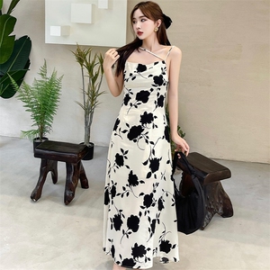 优雅女神新品吊带带披肩连衣裙款号22027-P115K168图片