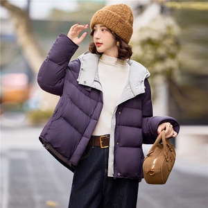 90白鸭绒羽绒服女2025年冬季新款时尚撞色连帽宽松羽绒服外套图片