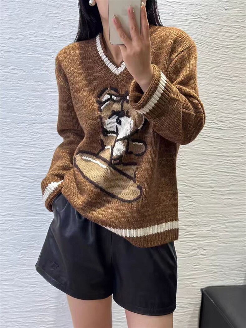 冲浪小熊三色均码胸围115衣长60袖长60拿,针织衫/毛衣,初婷羊绒