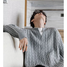 灰色
