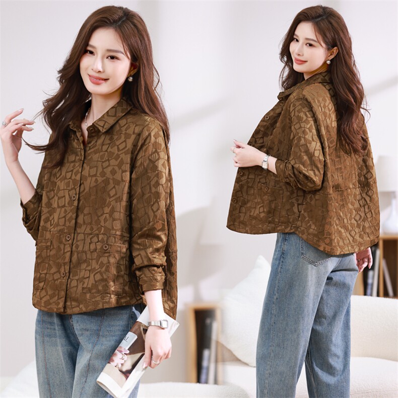 红色提花衬衫外套女春秋2025新款小个子宽松百搭休闲翻领夹克上衣，女装衬衫，素月