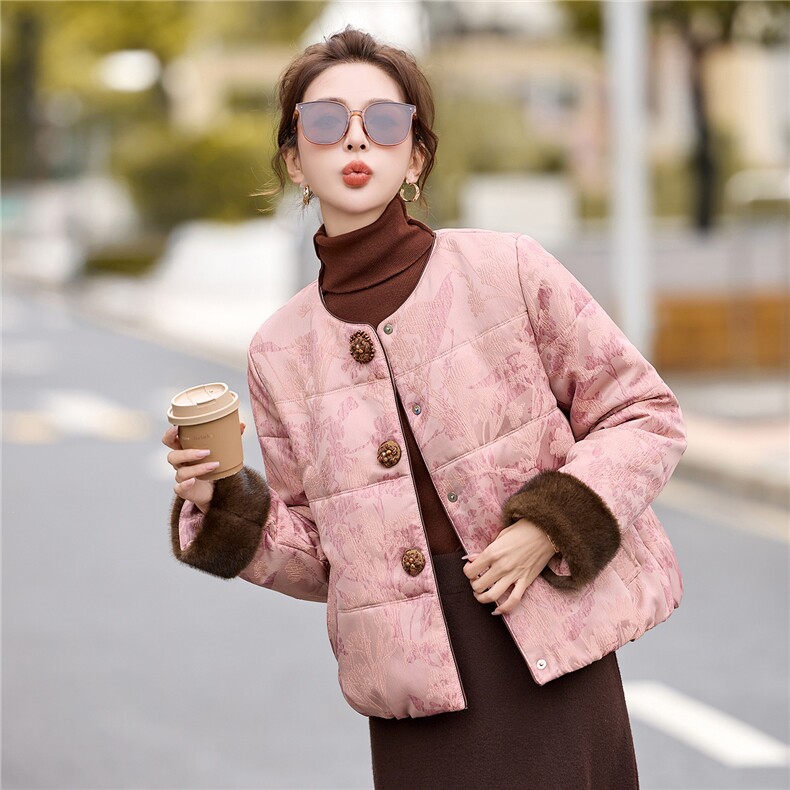 提花棉服外套女2025年秋冬新款气质高级绵羊毛填充小个子短款加厚,女装棉衣/棉服,蓝朵琳