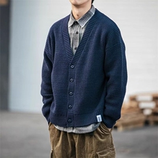 藏青色
