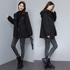 现货。时尚格子加绒加厚连帽保暖女派克服外套，女装棉衣/棉服，依万里