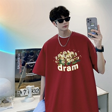 酒红色
