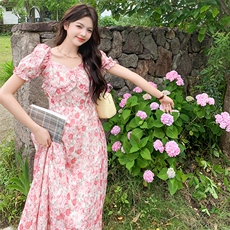 粉色碎花连衣裙夏季女2024新款一字肩法式浪漫宽松显瘦长款仙女裙，女装连衣裙，2C122