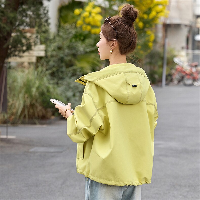 短款外套女2026春新款连帽抽绳休闲防风户外冲锋衣,女装短外套,美沁