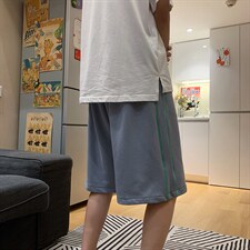蓝色