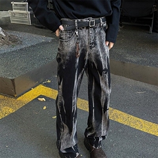 黑色