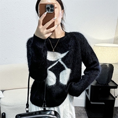 2024新款。小众设计师复古慵懒风樱桃提花羊绒拉绒圆领宽松版，女装羊绒衫，仟禧羊绒