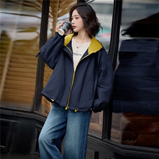 藏青色