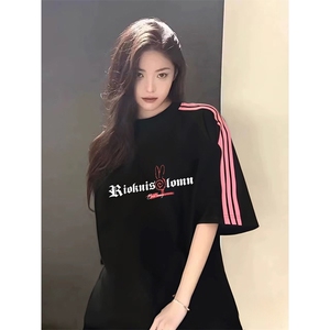 抖音得物品质二开240克宽松纯棉美式潮牌印花三条杠中性风短袖T恤图片