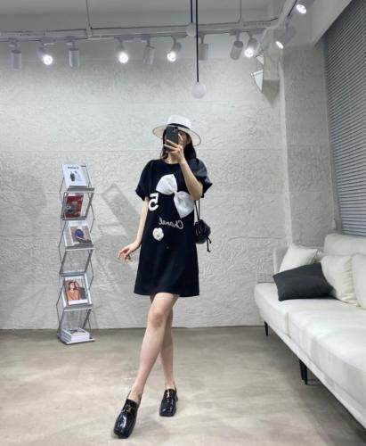 2??0??2??1??春款全面煥新??，女装，AMG