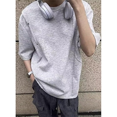 浅灰色