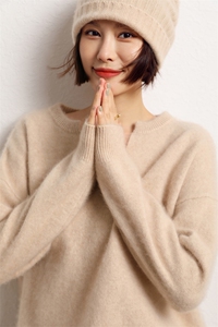 秋冬纯色V领长袖羊绒针织衫女韩版宽松时尚百搭上衣内搭毛衣图片