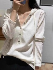 毛衣女秋冬2024秋冬款连帽洋气宽松软糯针织衫上衣，女装羊毛衫，恩泰羊绒
