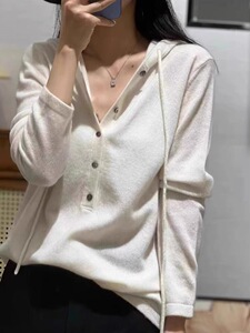 毛衣女秋冬2024秋冬款连帽洋气宽松软糯针织衫上衣图片