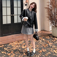 蕾丝拼接黑色皮衣外套女秋季高级感网红圆领pu皮夹克小个子，女装皮衣，2C198