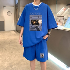 宝蓝色