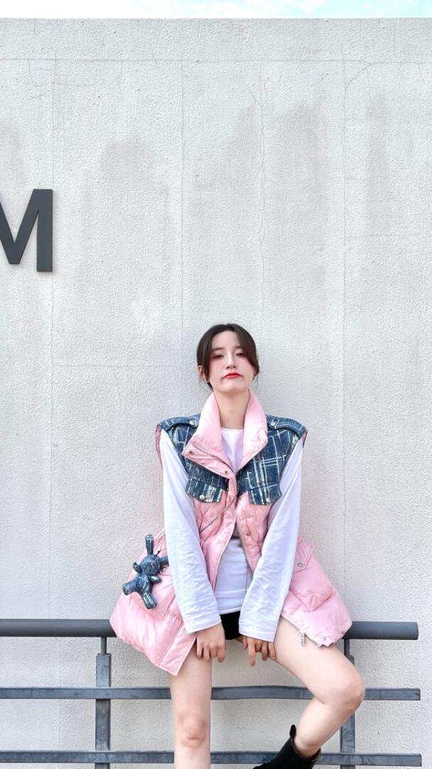 【现货】九零白鸭绒羽绒服马甲，女装羽绒服，纯钱