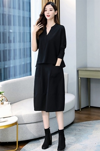 长袖连衣裙女秋装2022年新款早秋女神范显瘦时尚休闲两件套装裙子图片