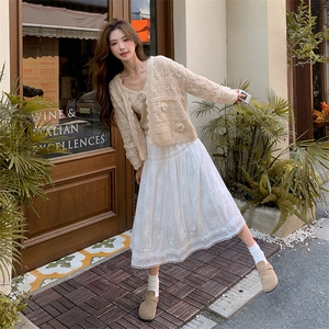 奶系温柔发针织开始套装裙女2024秋季新款小个子镂空半身裙三件套图片