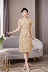 2025年夏季新品时尚气质金丝提花香云纱品质真丝喜庆中长款旗袍裙，女装汉服/婚纱/旗袍/礼服，媚琳依坊