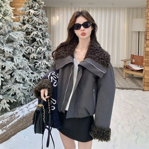 新款！羊羔毛拼接两面穿派克服外套2C133-8995-P225-K328图片