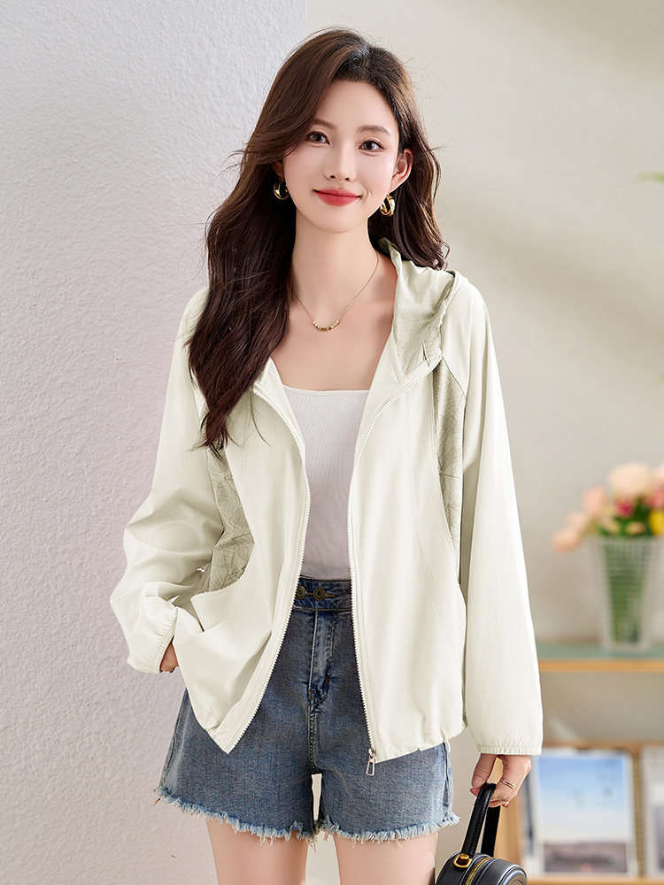 时尚印花拼接短款连帽防晒衣女2025夏新款宽松轻薄透气防晒服外套,女装防晒衣,沐七七