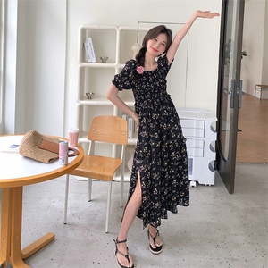 法式温柔风碎花连衣裙女2025新款夏季优雅开叉设计收腰显瘦小黑裙图片