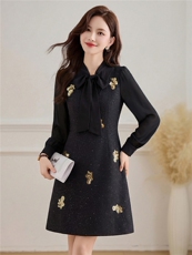 时尚百搭小香风亮片装饰2026春秋新款气质连衣裙，女装连衣裙，伊航服饰