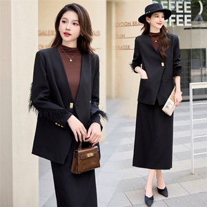 西装套装裙女2025春秋设计感羽毛袖宽松显瘦西服外套半身裙两件套图片