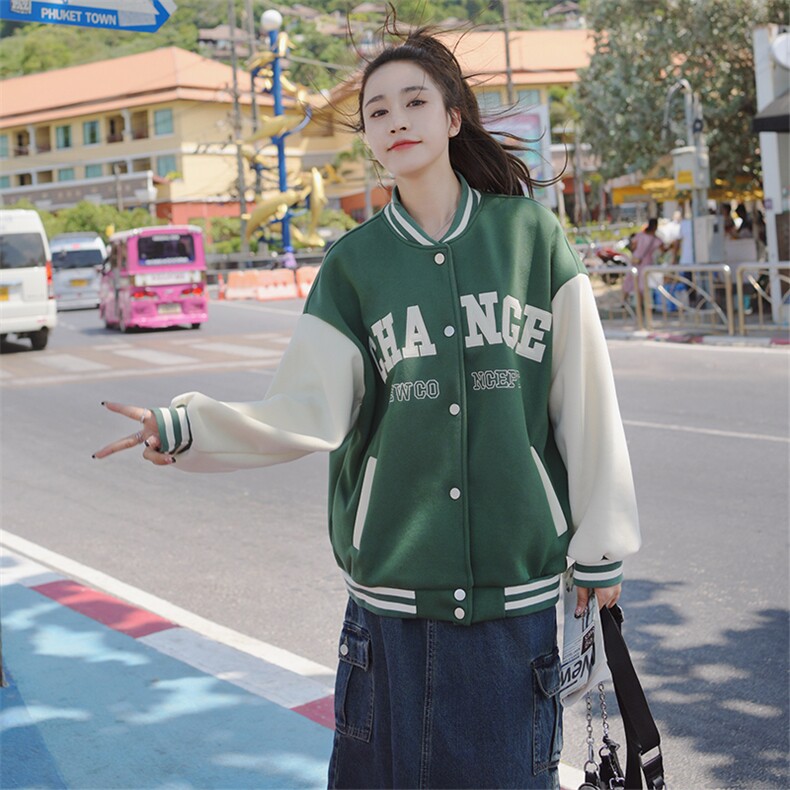 美式学院风绿色短款棒球服外套女春秋超火好看高级感小众夹克上衣,女装短外套,2C056