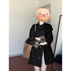 黑色