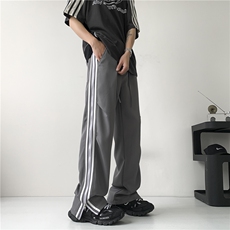 灰色