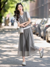 【现货】2026年夏季两件套套头新款两件套女装，女装套装/套裙，微微衣阁