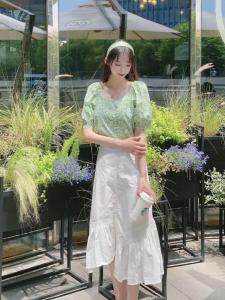 夏季新款碎花小衫，女装，黑米