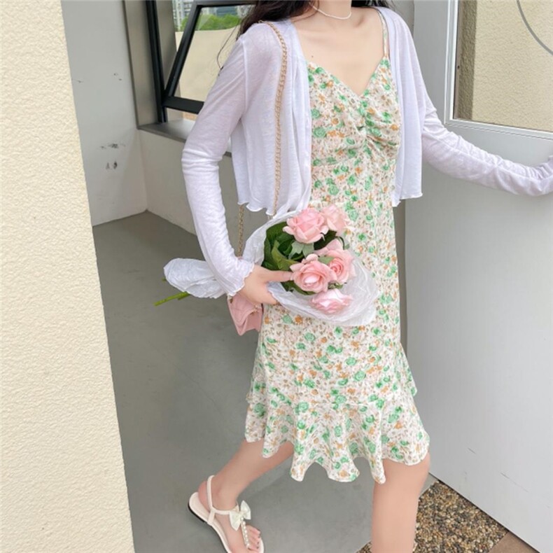 碎花吊带裙?翻晒外披超洋气款，女装背心吊带，安玖拉