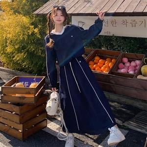 高级感休闲运动风穿搭蓝色卫衣套装女初春秋超火好看半身裙两件套图片