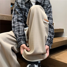 卡其色