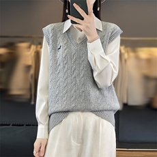 灰色