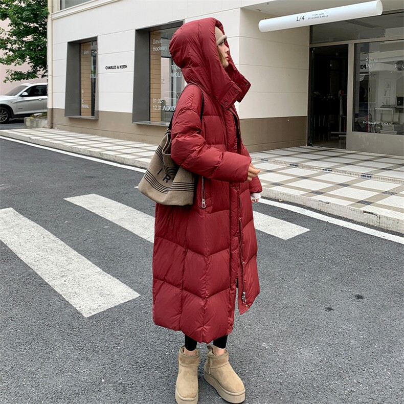 红色羽绒棉服过膝长款加厚2025新款冬季高级感中戏棉衣棉袄外套，女装羽绒服，欣美人