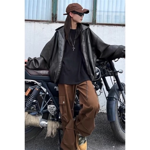 网图 胸口刺绣logo 春季常规皮夹克连帽短拉链双开皮衣J2507-P90图片