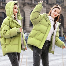 现货秒发短款大码棉服200斤宽松显瘦连帽2024年冬季时尚外套，女装棉衣/棉服，妃曼