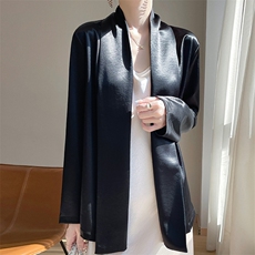 2025新款缎面感气质长袖衬衫女修身西装外套优雅宽松时尚百搭上衣，女装西装，圣丽羊绒