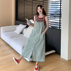 港风复古牛仔吊带连衣裙套装女2025夏俏皮减龄条纹T恤长裙两件套，女装套装/套裙，维壹